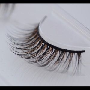 Exclusive Luxury Natural Lash Set - Brown Highlights